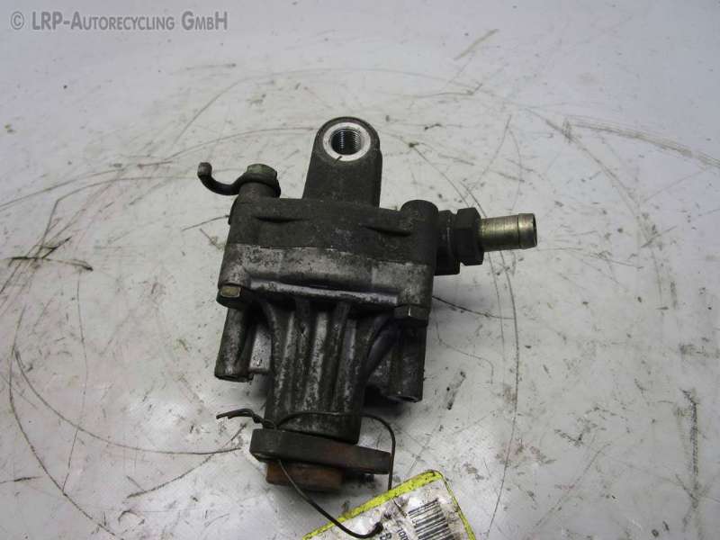 Audi A4 B5 8D Servopumpe 8D0145155L 1.6 74kw BJ1995